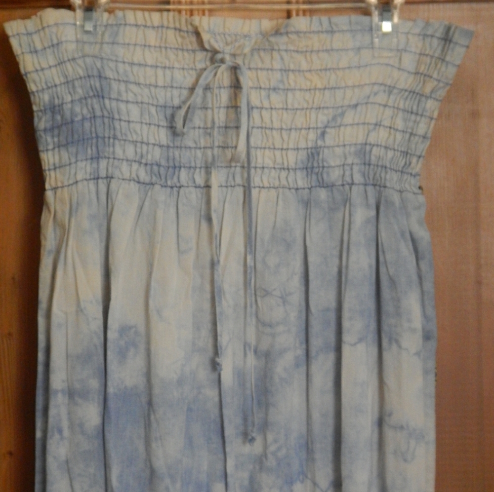 NWOT Havana Blue Strapless Dress